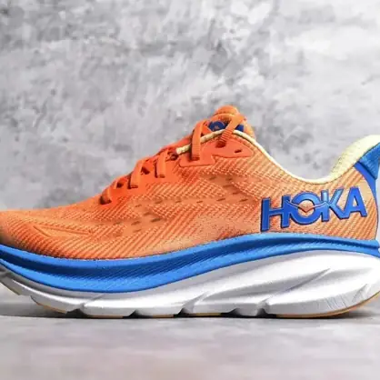 Zapatillas de trail: HOKA